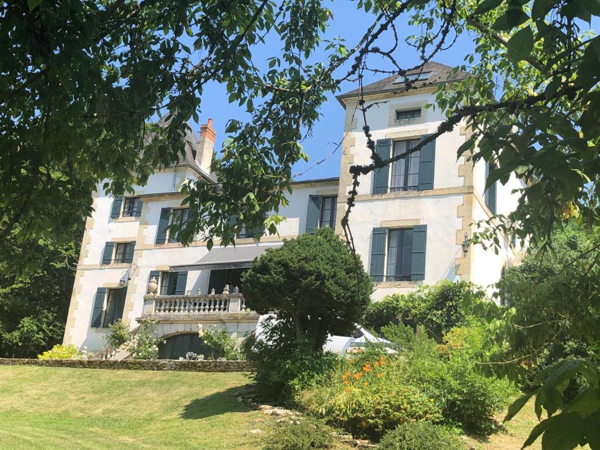Domaine Du Val D'Atur Hotel Bagian luar foto